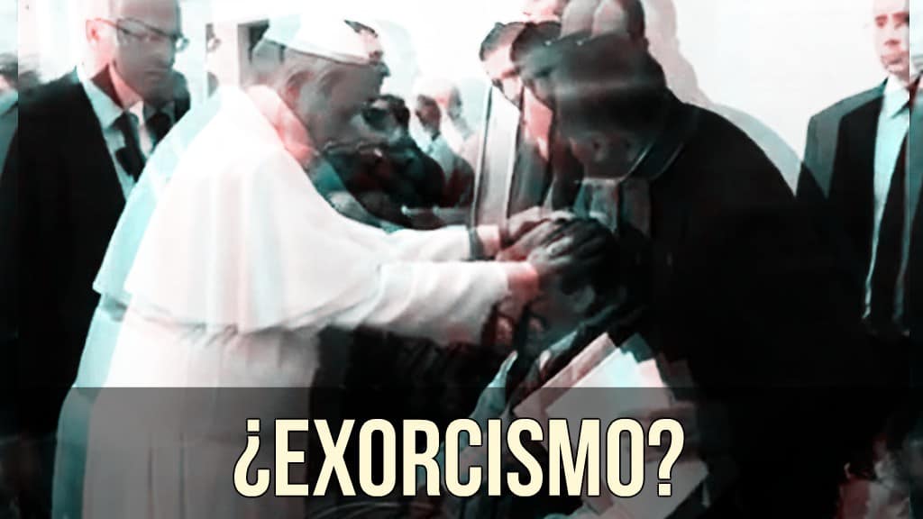 ¿Exorcismo del Papa Francisco a un joven?