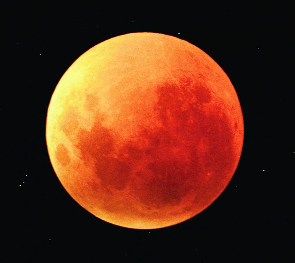 Luna Roja, Apocalipsis y la Biblia